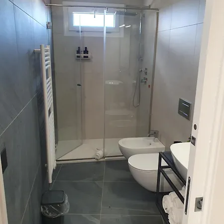 住宿加早餐酒店 La Casa Degli Dei 皮佐