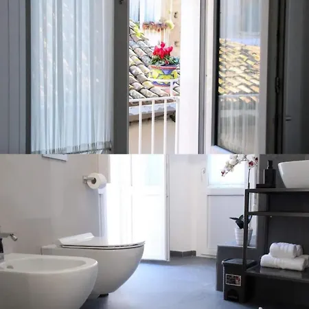 Bed & Breakfast La Casa Degli Dei 4*